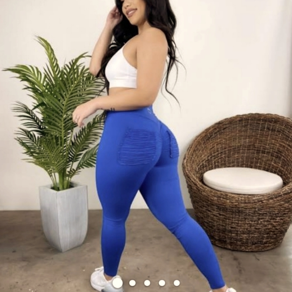 Peachy Bunz Scrunch Pocket Size Large